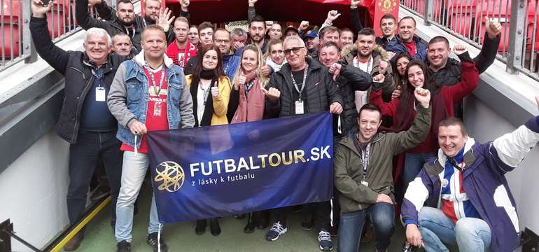 Darujte zážitok so zájazdmi na Futbaltour.sk a HokejTour.sk
