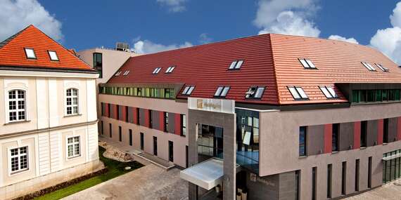 2 hod. vstup do wellness a romantická večera v Holiday Inn**** Trnava/Trnava