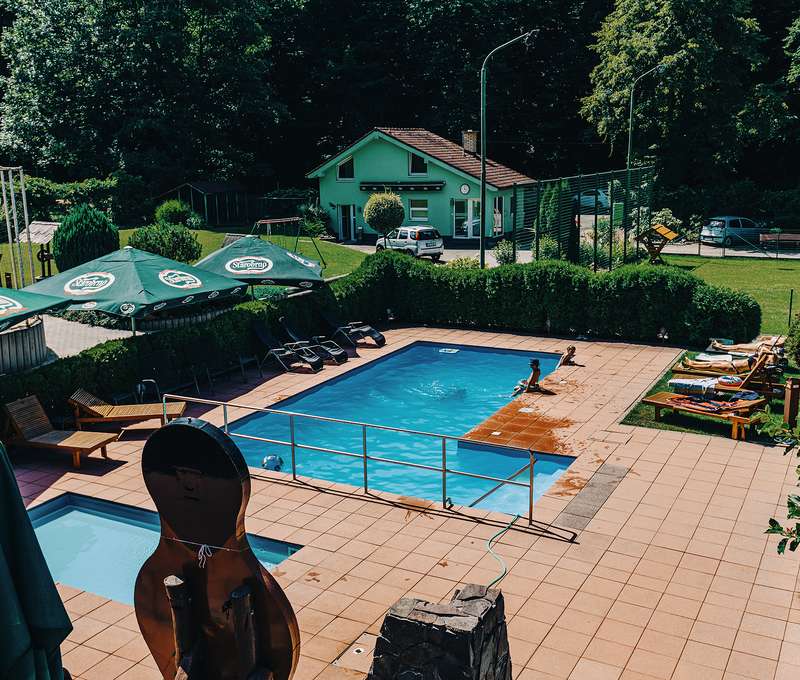 Aktívna dovolenka v chatkách alebo apartmánovom dome rezortu Ekoma vo Zvolene