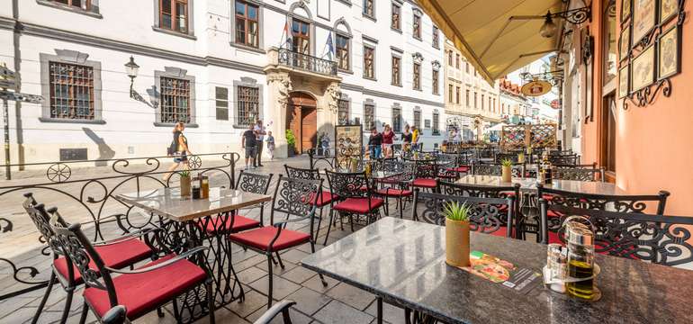Grand Mother's Slovak Pub 