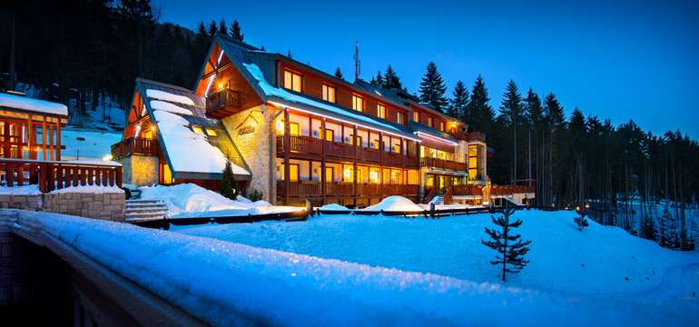 Rodinný hotel Rozsutec*** sa nachádza v prekrásnom prostredí Národného parku Malá Fatra