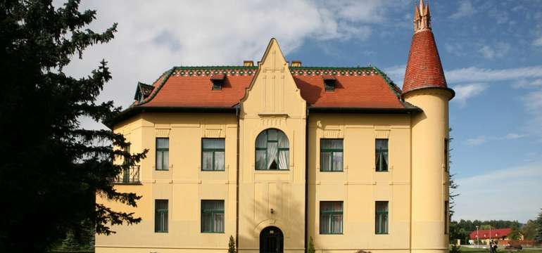 Poľovnícky zámok Topoľčianky – nevšedný pobyt v atraktívnom prostredí