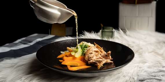 NARODENINY: Luxusný raj v srdci Bielych Karpát: Wellness hotel Jason**** s neobmedzeným wellness, stravou a masážou/Považie – Biele Karpaty – Vršatské Podhradie