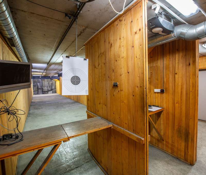 Strelnica je priamo prepojená s hotelom Altis****