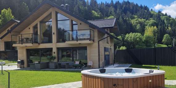 Horská chata na břehu Dunajce přímo pod Troma Korunami s výhledem, krbem a terasou/Slovensko - Pieniny