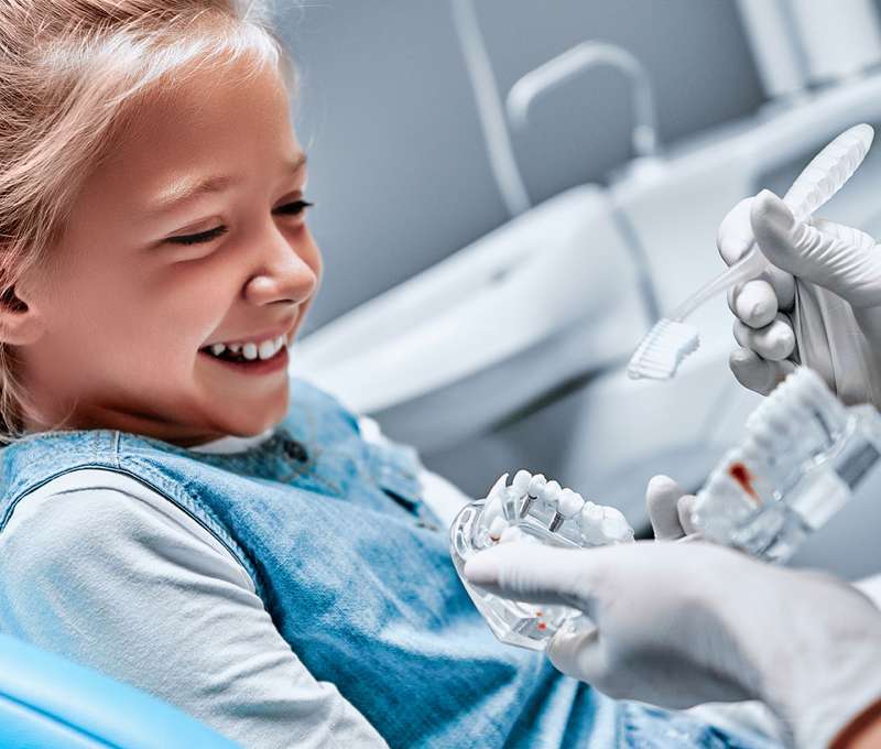 Dentálna hygiena pre deti s inštruktážou pomôcok + detská kefka a diplom zadarmo