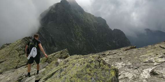 Nezabudnuteľné ferratové dobrodružstvo v krásnom prostredí Vysokých Tatier alebo na Megyer-hegyi v Maďarsku/Slovensko / Maďarsko