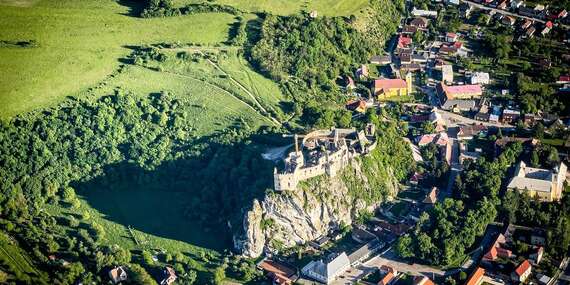 Celodenný zážitkový let s prestávkou na obed - smer Prievidza, Trenčín alebo Tatry/Senica, Dubová pri Modre