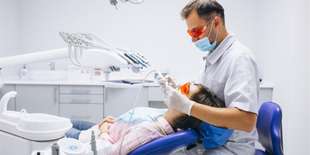 Dentálna hygiena v novej zubnej ambulancii Pohotovosť 24/7 (ilustračné foto)