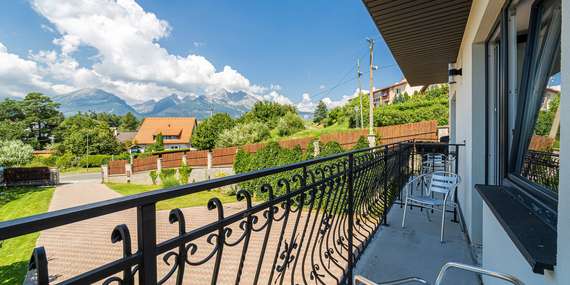 Penzion Čikovský v srdci Starej Lesnej s výhľadom na Lomnický štít/Vysoké Tatry - Stará Lesná