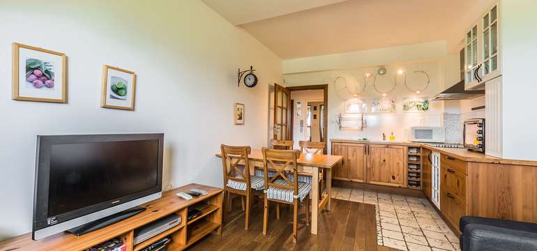 Ubytovanie  v 28 moderne zariadených, dvojlôžkových apartmánoch v 3 kategóriách