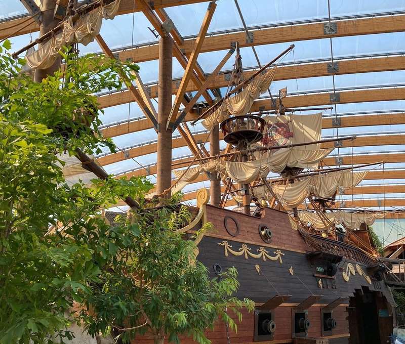 Obľúbený aquapark Tatralandia sa nachádza len 100 m od chatiek