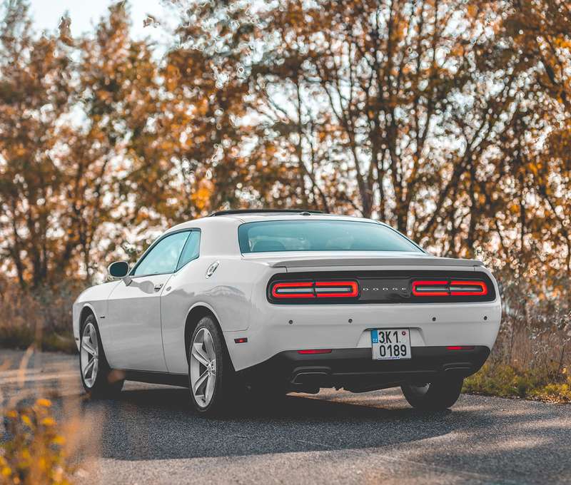 Jedinečný zážitok za volantom nadupaného Dodge Challengera V8 HEMI 5.7l