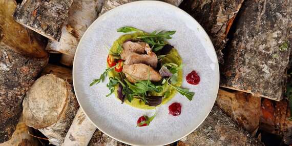 Privátne interiérové a exteriérové wellness spolu s 3-chodovou večerou pre dvoch v Kúrii na Táloch/Nízke Tatry - Brezno