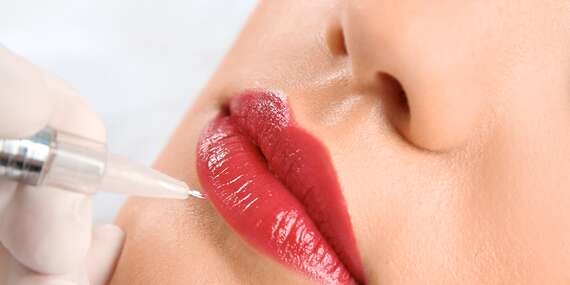 BLACK FRIDAY: Inovatívna metóda tetovania a permanentný make-up obočia, očných liniek a pier v Khaleesi cosmetics/Bratislava - Petržalka