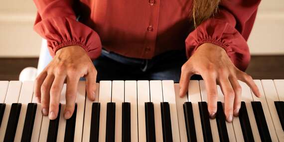 SMART PIANO - výborne hodnotený online kurz klavíra pre začiatočníkov s Viktorom Franekom/Slovensko