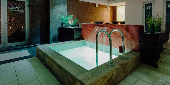 Celodenný relax vo vodnom a saunovom svete Wellness Hotela Diplomat**** v Rajeckých Tepliciach/Rajecké Teplice