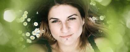 Ako vyzerá copywriter v ZlavaDna.sk? Predstavujeme Lenku Stanovú – copywriterku so šibalským úsmevom