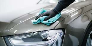 Umývanie auta - interiér, exteriér, tepovanie a nanesenie keramického vosku