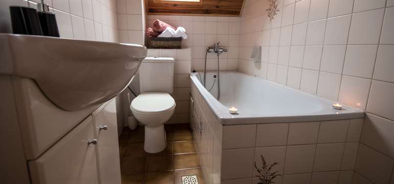 Ubytovanie vo Villa Tatran má izby so sociánym zariadením