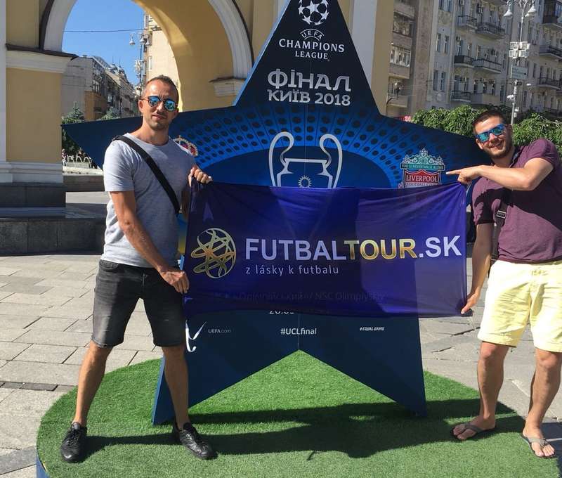 Darujte zážitok so zájazdmi na Futbaltour.sk a HokejTour.sk