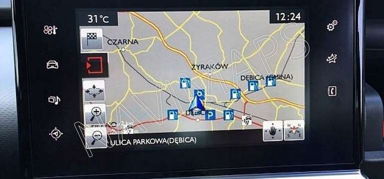 SD karty s mapami pre automobily rôznych značiek