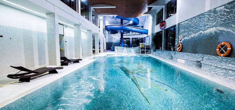 Aquapark s bazénom, vírivkou a toboganom