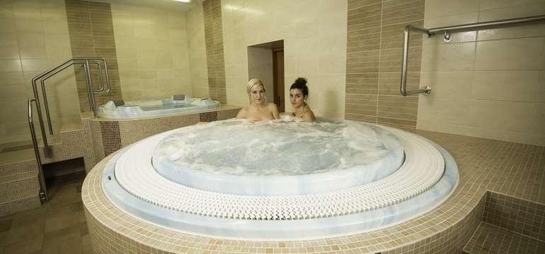 Súčasťou nového wellness je fínska sauna, arabská sauna a vírivý bazén