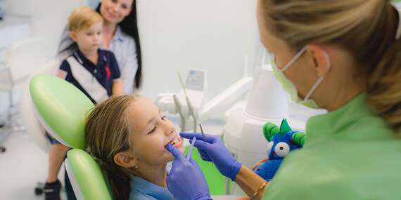 Dentálna hygiena vo Family Dental Care v 6 pobočkách/Bratislava, Stupava, Malacky, Bernolákovo