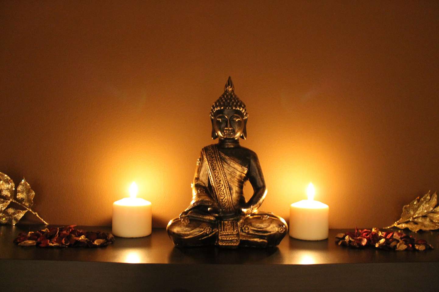 Luxusný 100-minútový relax s masážou, aróma olejmi a procedúrami v Ayurasan