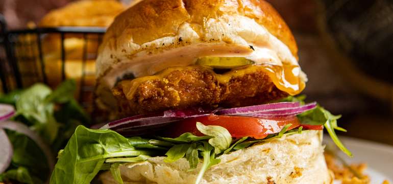 Burger plný kvalitných surovín v La Chef