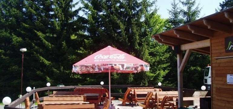 Za hezkého počasí si užijete příjemné posezení i na prostorné terase