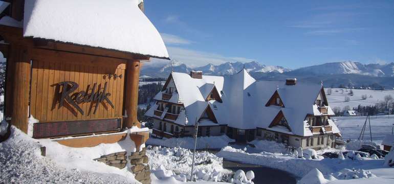 Hotel Redyk*** má vlastný lyžiarsky svah