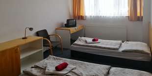  Každá izba má vlastné WC, sprchu, TV.