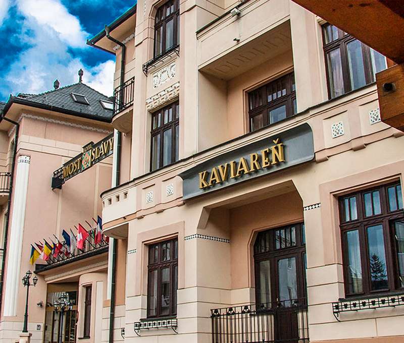 MOST SLÁVY*** je štýlový, kvalitne vybavený hotel v svetoznámych Trenčianskych Tepliciach