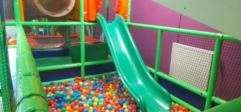 Dvojposchodové detské centrum Tutti Bambini