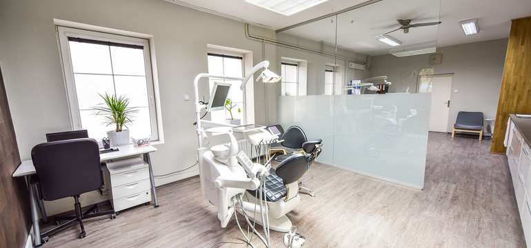 Profesionálna dentálna hygiena vo White Smile v Starom Meste