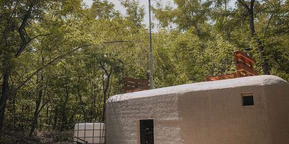 Zážitkové ubytovanie v autentickom vojenskom bunkri pri Devínskom jazere/Bratislava - Devínske jazero