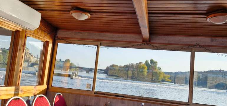 Vítejte na palubě společnosti River Boats Prague! 