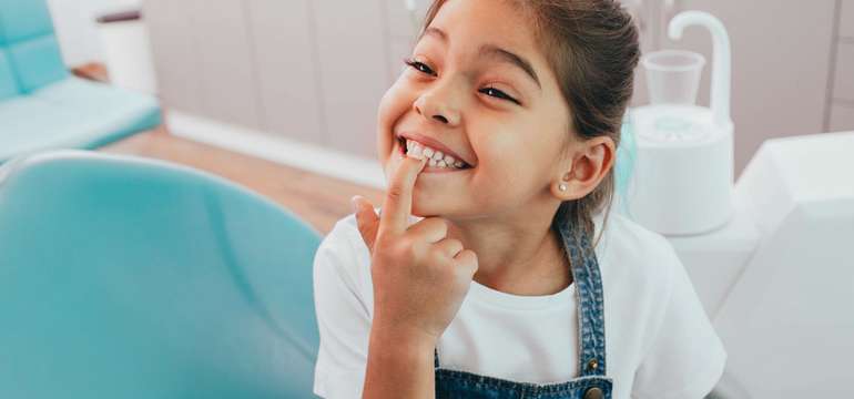 Komplexná dentálna hygiena s fluoridáciou