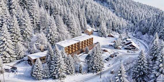 Horský Hotel Podjavorník*** s neobmedzeným relaxom v bazéne a polpenziou / Papradno - Orava a Kysuce