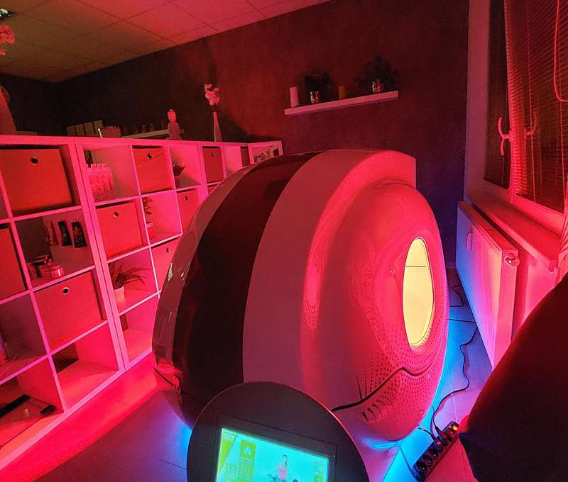 Zbavte sa tuku a celulitídy s prístrojmi Infrashape alebo Rollen