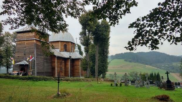Drevený kostol neďaleko hotela