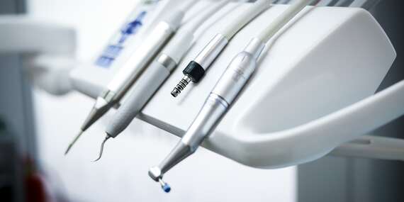 Profesionálna dentálna hygiena, bielenie zubov a ozónoterapia v 24 DENTAL - zubná pohotovosť III.veže/Bratislava - Nové mesto