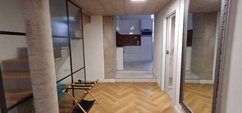 DVOJÚROVŇOVÝ APARTMÁN (55 m²)