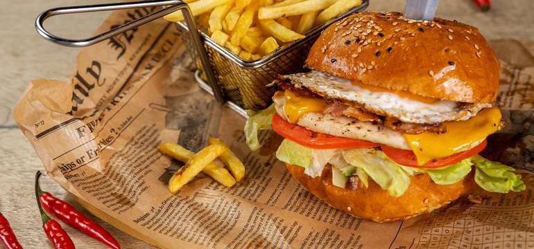 Kráľovský, Samuraj a Kurací burger v Kráľovskom dvore