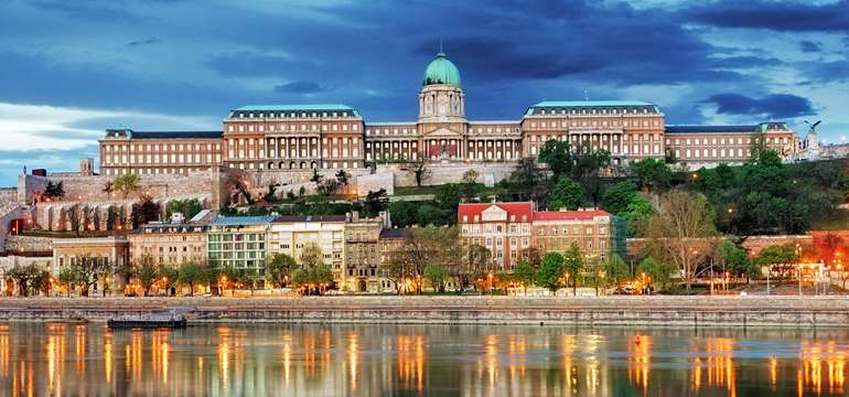 Budapešť
