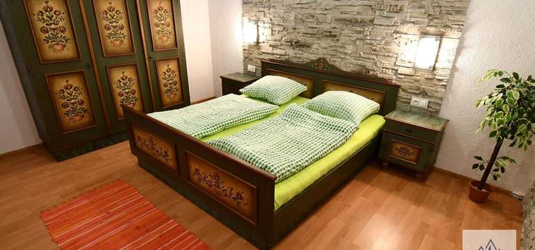 Ubytovanie v spodnom apartmáne DELUXE s 2 spálňami