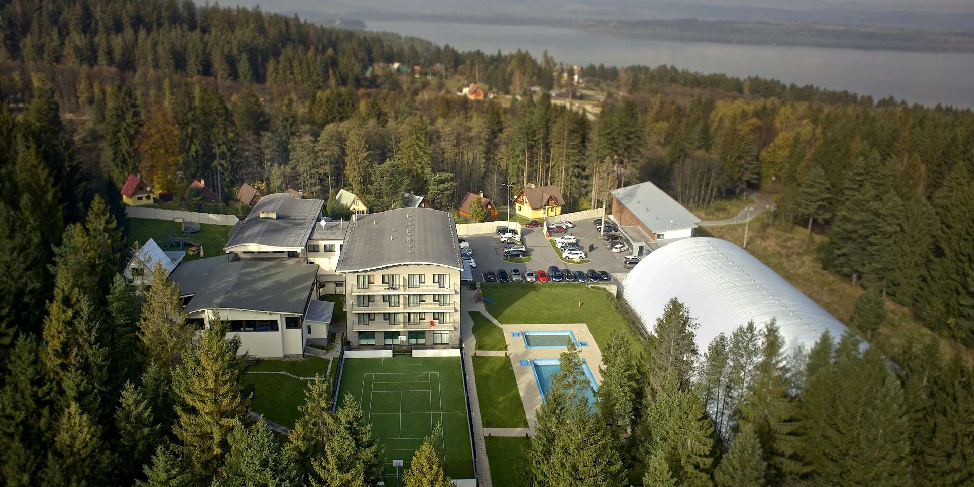 Aktívna dovolenka v rezorte Altis s polpenziou, neobmedzeným wellness a množstvom športovísk