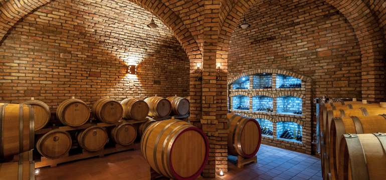 Vínna pivnica rodinného vinohradu Csernus